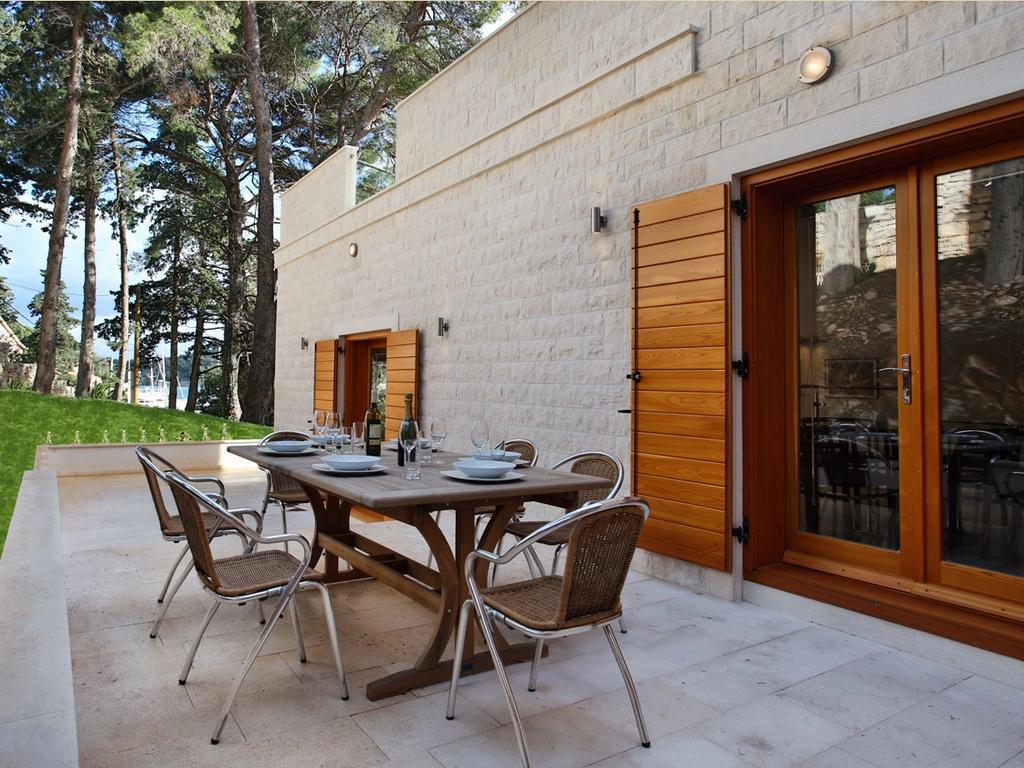 Private Luxury Villa Bianco On Solta For Up To 10 Persons, Heated Pool, Free Parking, Very Close To The Beach! Free Kajak & Mountainbikes, Great Living Area & Privacy! Rogač Eksteriør bilde